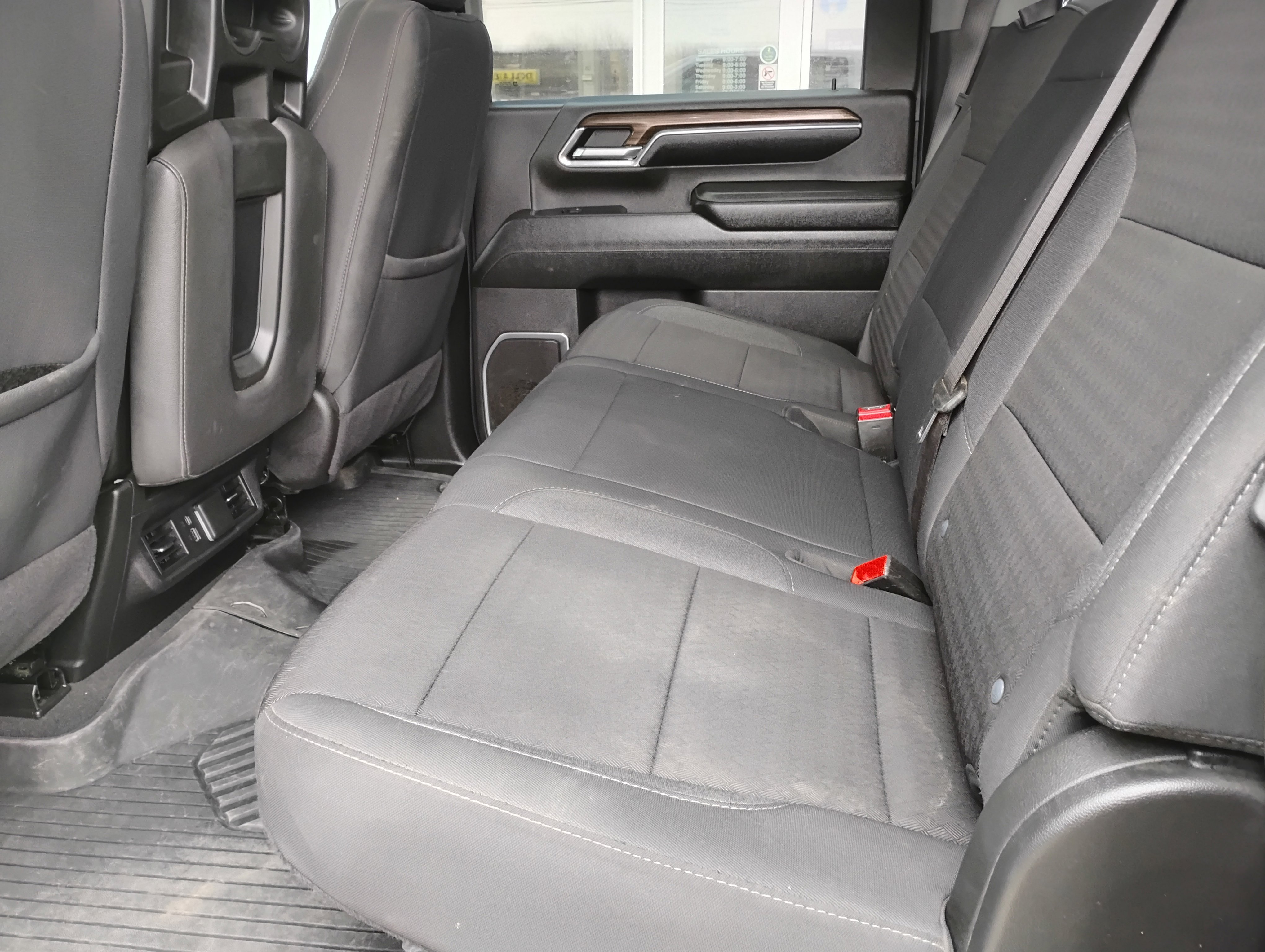 Used 2024 Chevrolet Silverado 2500 LT image 17