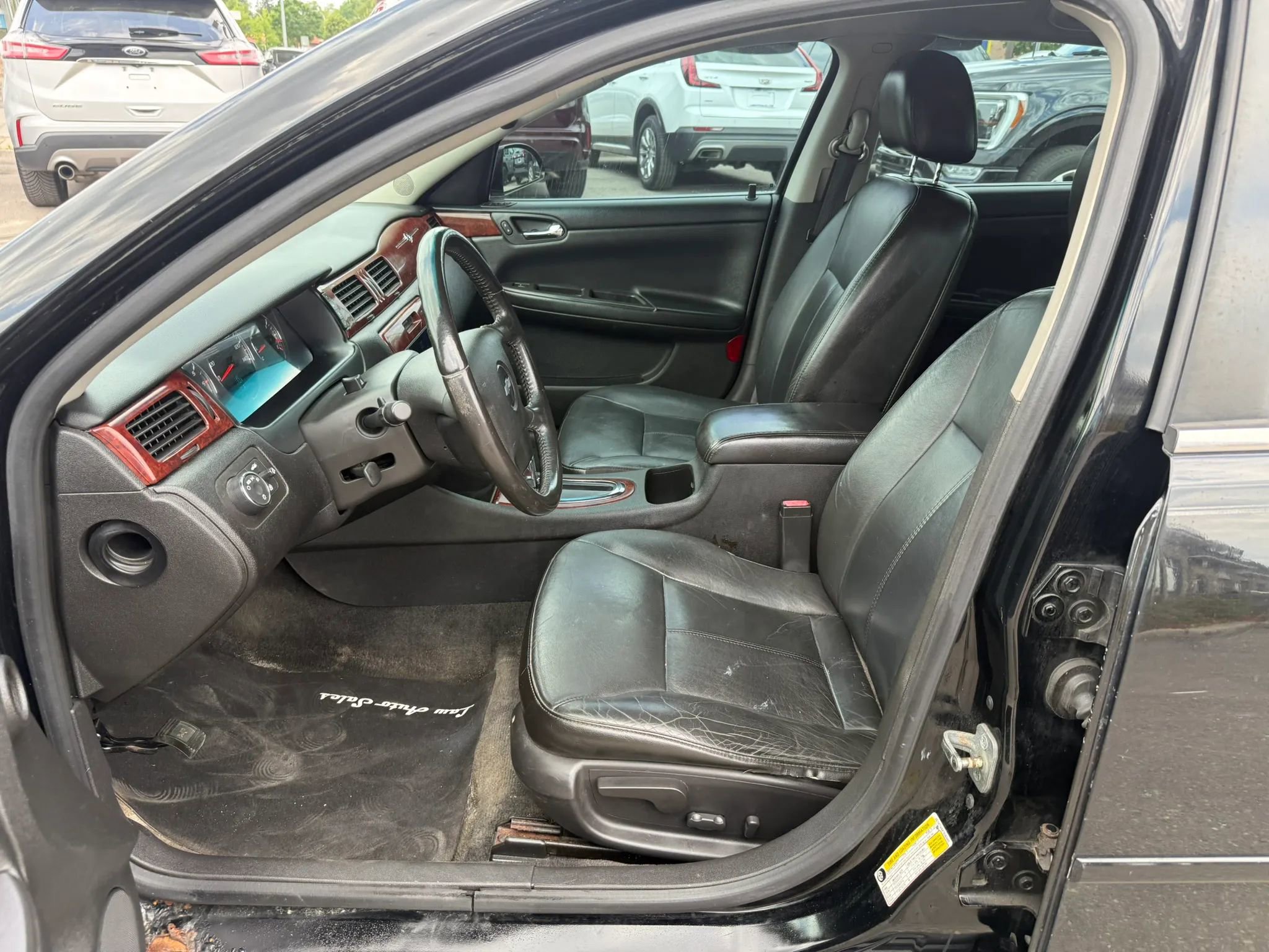 Used 2007 Chevrolet Impala LT w/ Luxury Edition Package FWD image 14
