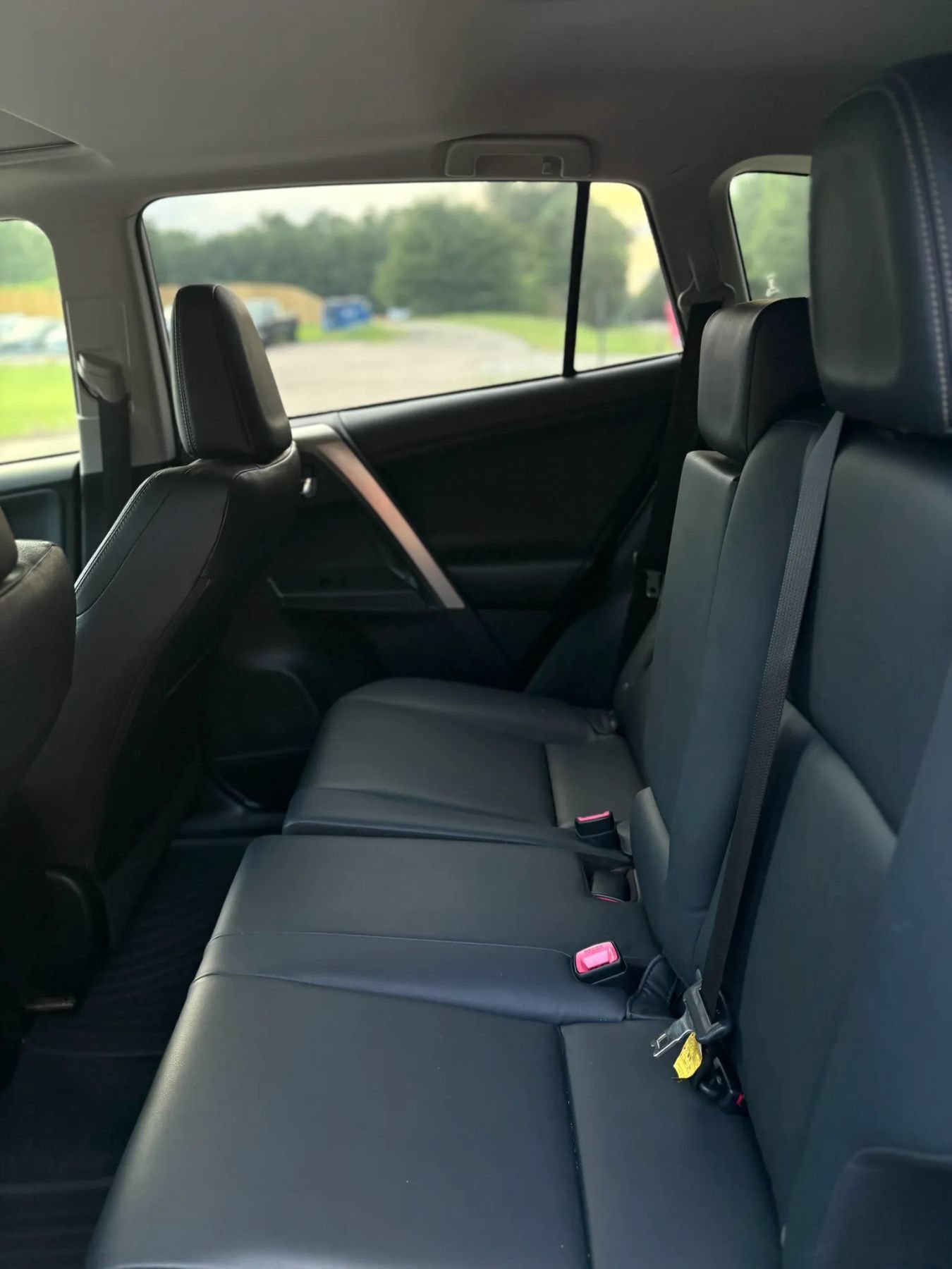 Used 2015 Toyota RAV4 Limited w/ Outdoor Package FWD image 20