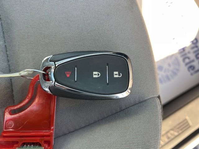 Used 2018 Chevrolet Equinox LS image 35