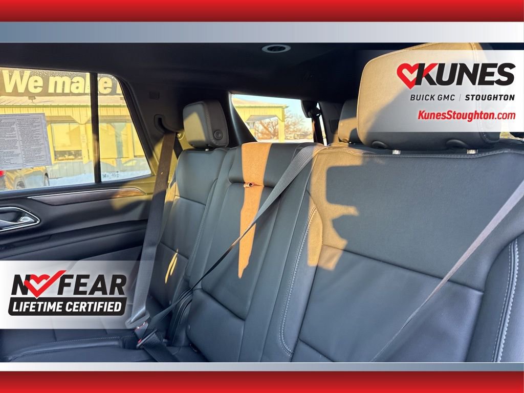 Used 2024 Chevrolet Tahoe Z71 w/ Luxury Package AWD/4WD image 34
