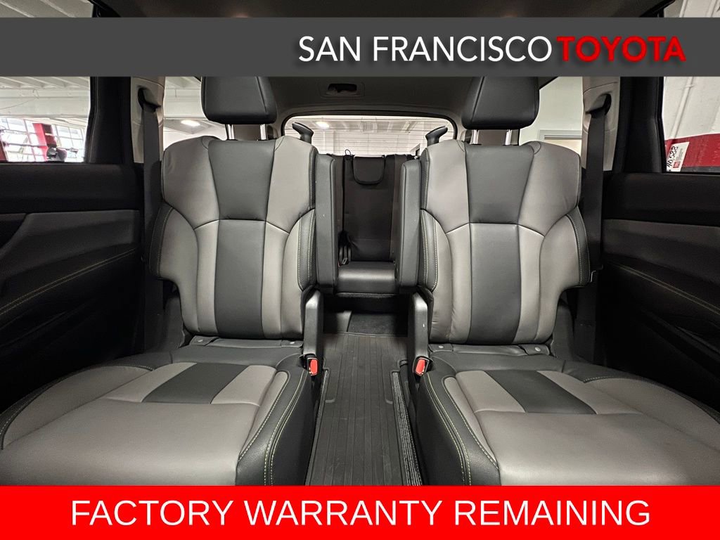 Used 2025 Subaru Ascent Onyx Edition w/ Onyx Package image 14