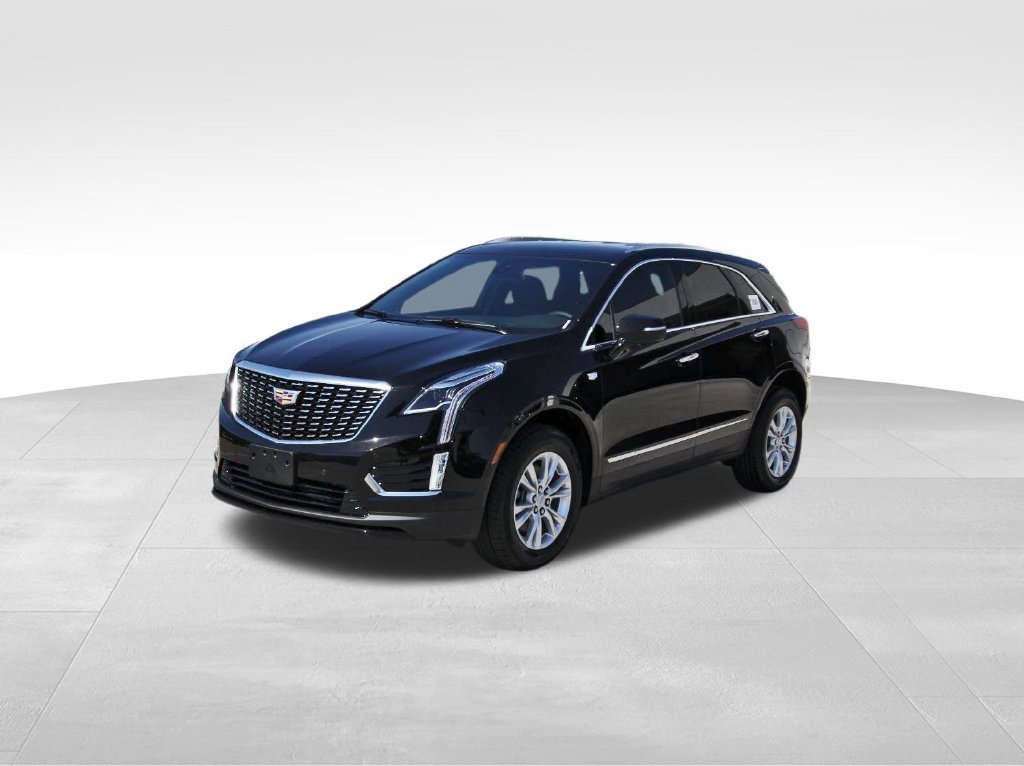 New 2026 Cadillac XT5 Luxury FWD image 2