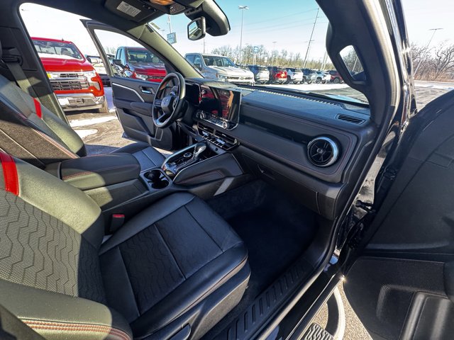Used 2023 Chevrolet Colorado Z71 w/ Z71 Convenience Package 2 image 10