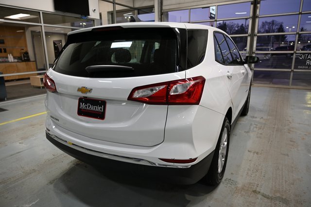 Used 2018 Chevrolet Equinox LS image 5