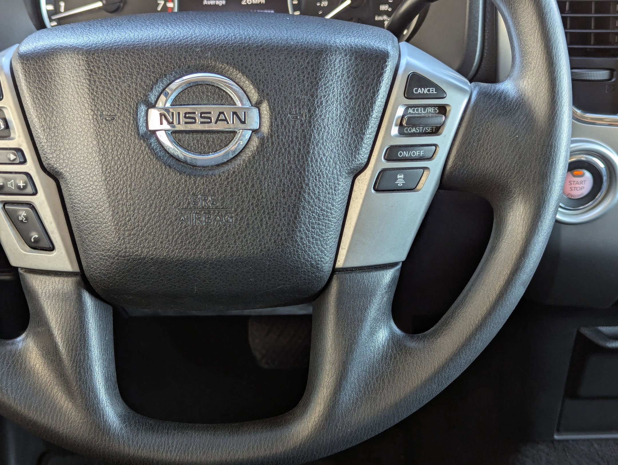Used 2020 Nissan Titan SV image 22