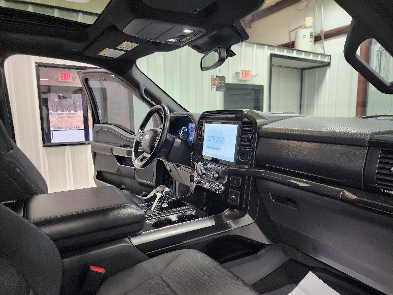 Used 2021 Ford F150 XLT w/ Equipment Group 302A High image 11