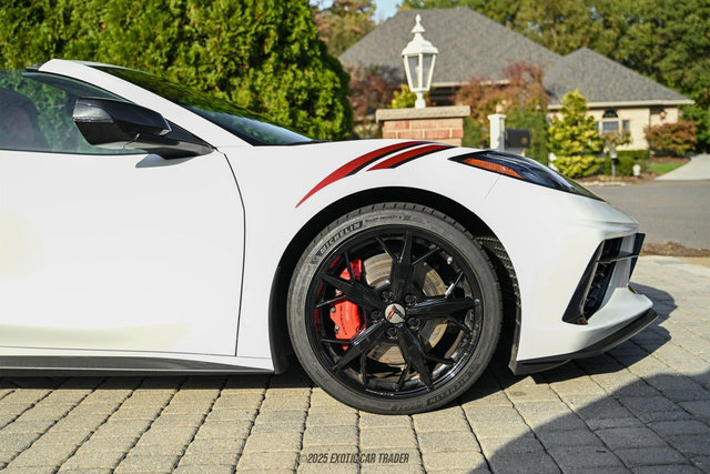 Used 2020 Chevrolet Corvette Stingray Premium Cpe w/ 3LT Preferred Equipment Group image 11