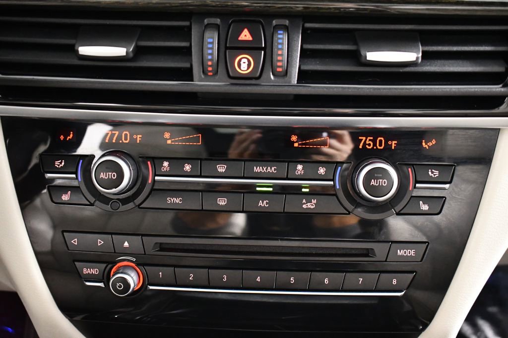 Used 2018 BMW X5 xDrive40e w/ Driving Assistance Package image 28