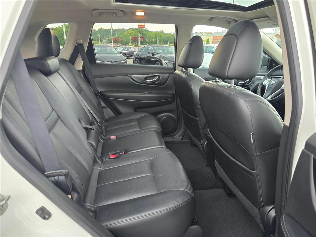 Used 2015 Nissan Rogue SL w/ SL Premium Package AWD/4WD image 14