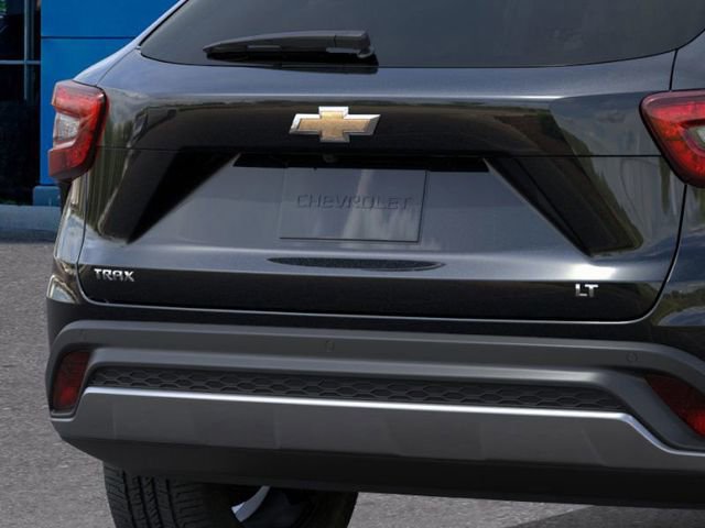 New 2026 Chevrolet Trax LT w/ Driver Confidence Package image 14