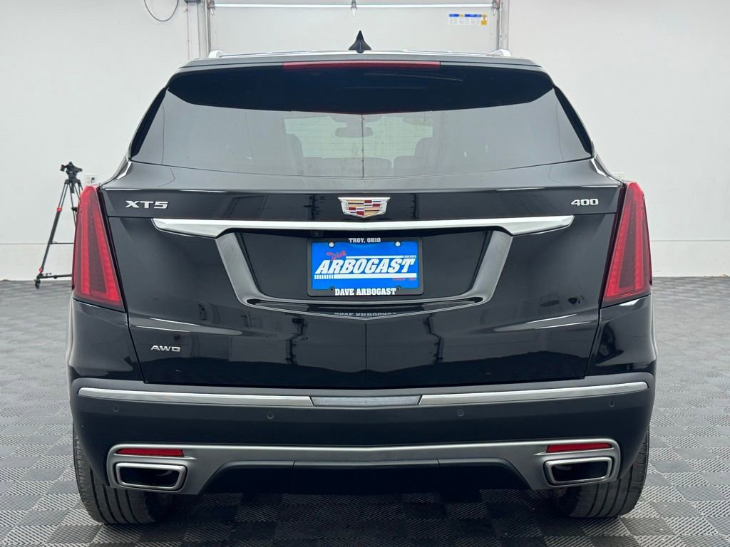 Used 2025 Cadillac XT5 Premium Luxury AWD/4WD image 9