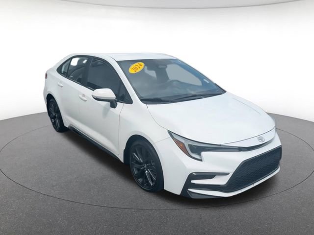 Used 2024 Toyota Corolla SE FWD image 4