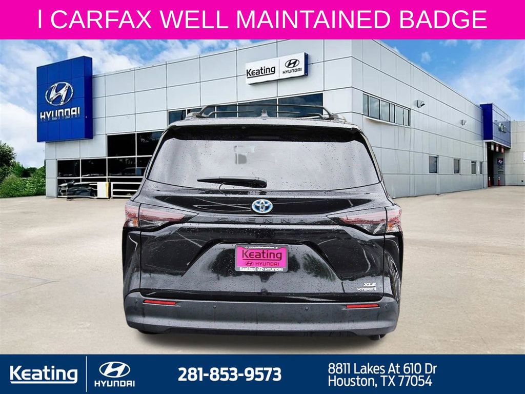 Used 2023 Toyota Sienna XLE image 6