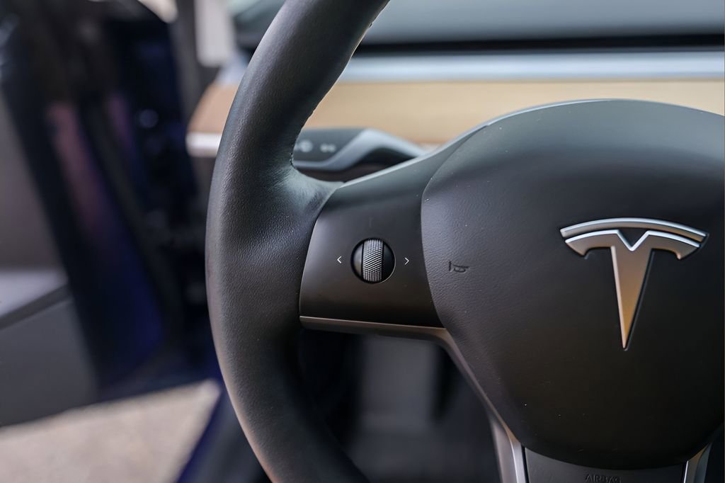 Used 2022 Tesla Model 3 Long Range image 14