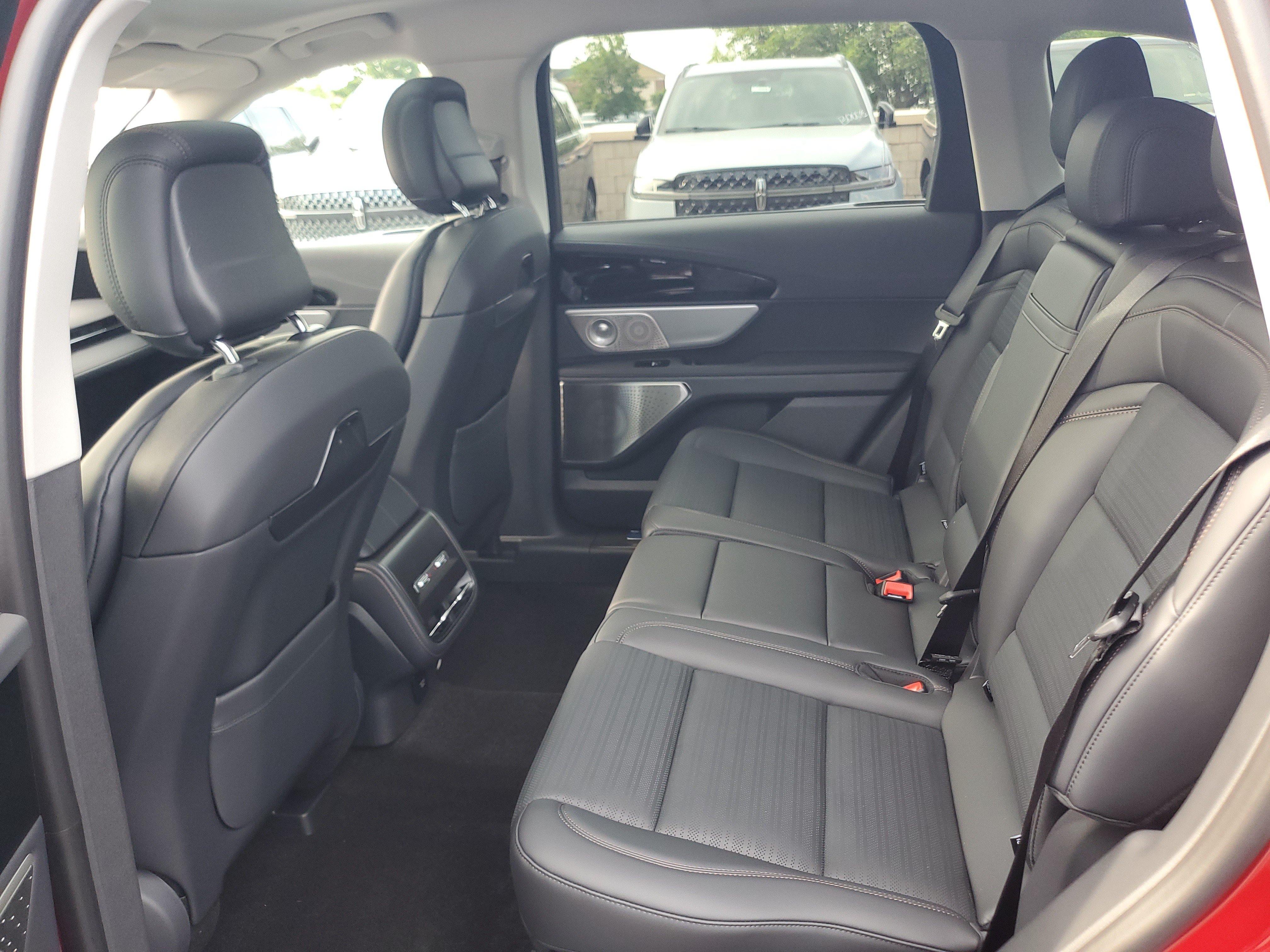 New 2026 Lincoln Nautilus Reserve AWD/4WD image 28