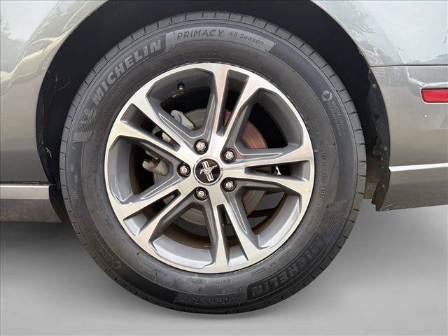 Used 2014 Ford Mustang Premium RWD image 10
