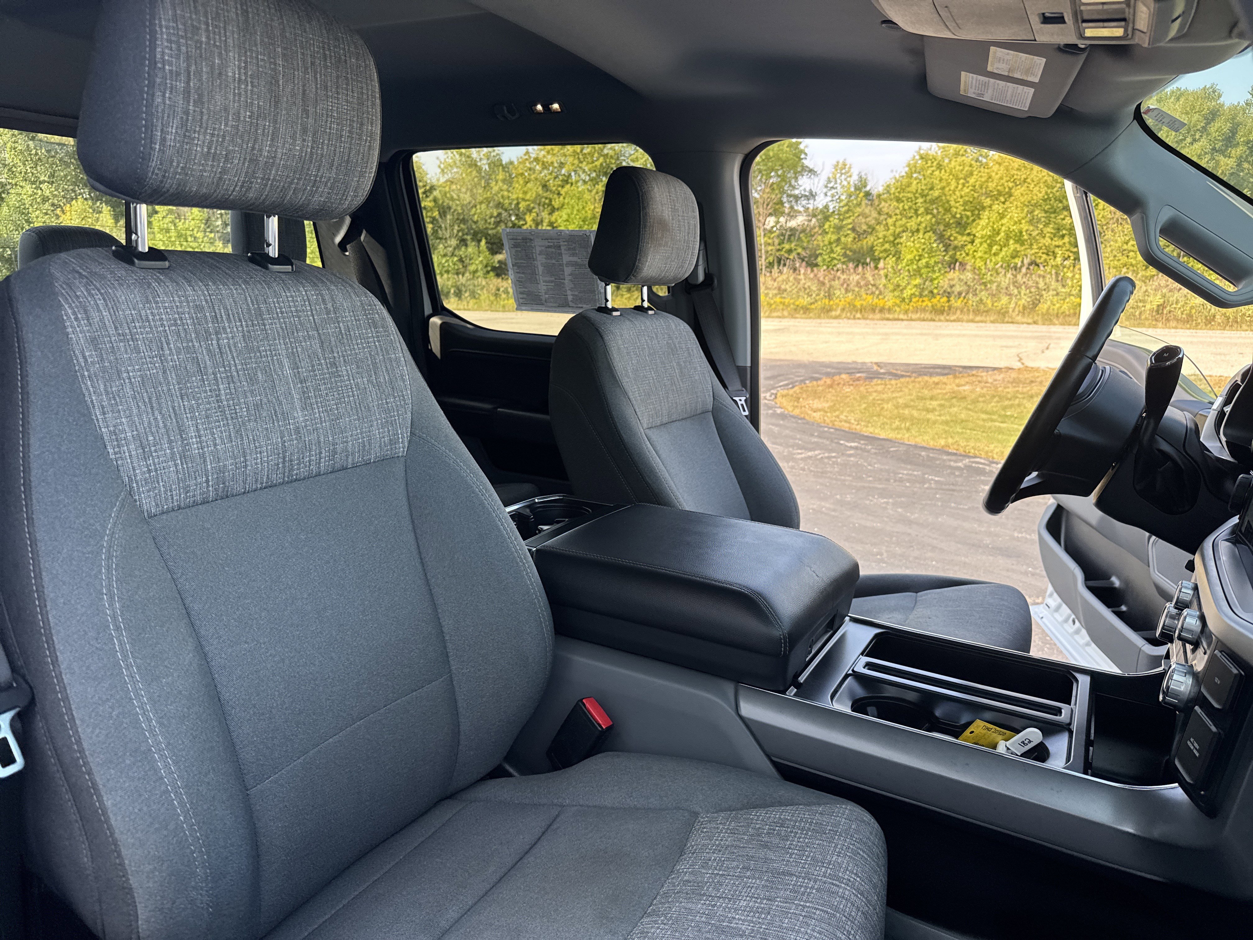 Certified 2022 Ford F150 XLT w/ Equipment Group 302A High image 31