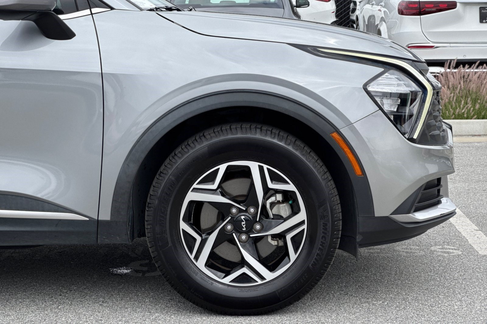 Used 2023 Kia Sportage LX FWD image 32