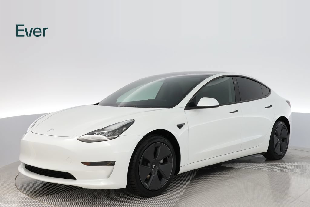 Used 2023 Tesla Model 3 Standard Range RWD image 2