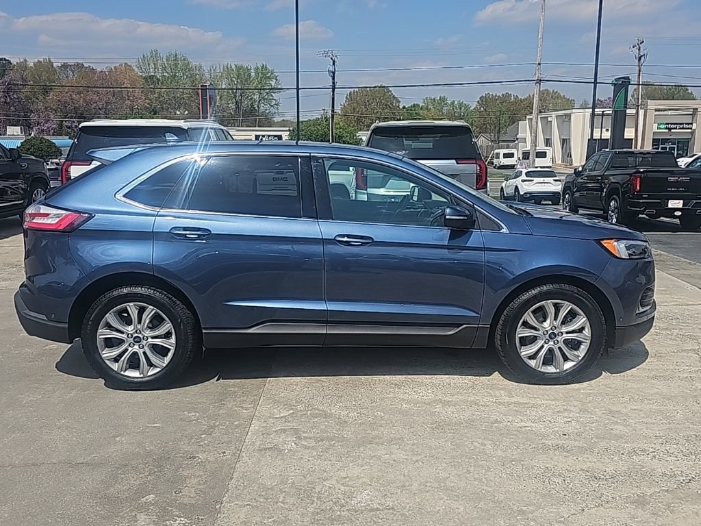 Used 2019 Ford Edge Titanium w/ Equipment Group 301A image 2