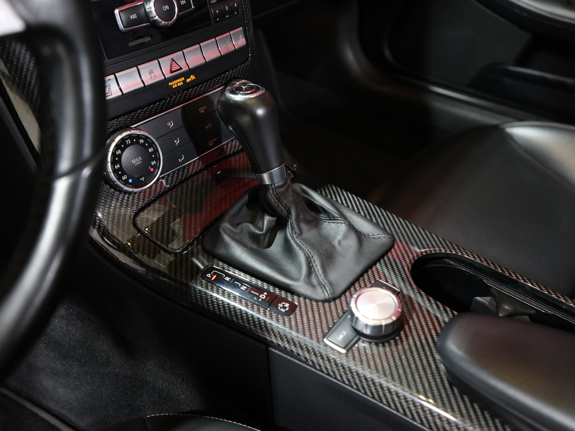 Used 2015 Mercedes-Benz SLK 250 image 22