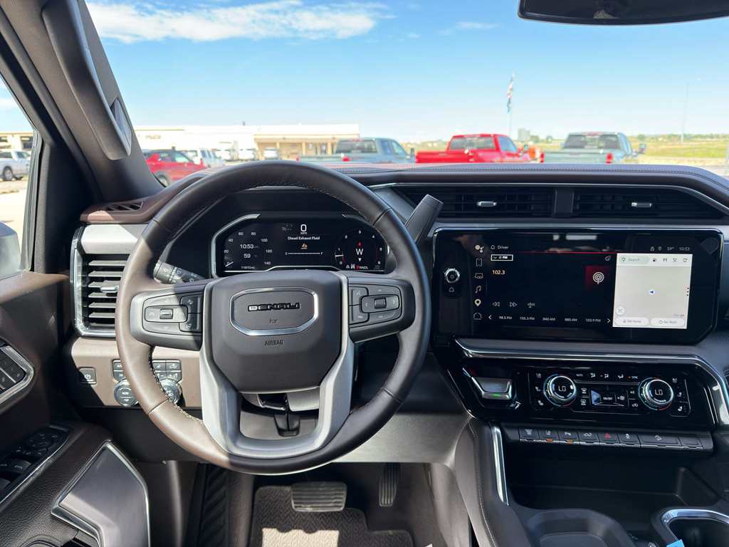 Used 2024 GMC Sierra 2500 Denali AWD/4WD image 12