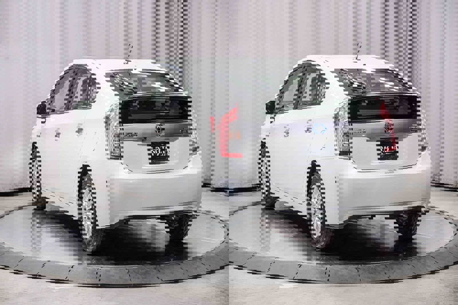 Used 2015 Toyota Prius Prime Plug-In Hybrid image 2