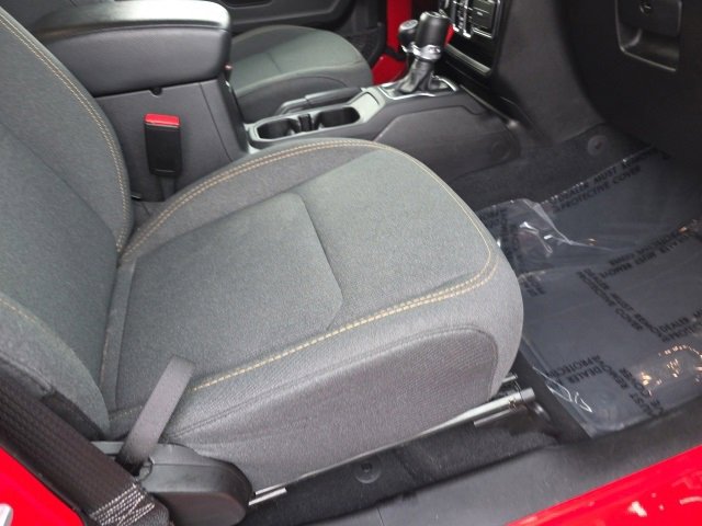 Used 2024 Jeep Wrangler Sport S image 37