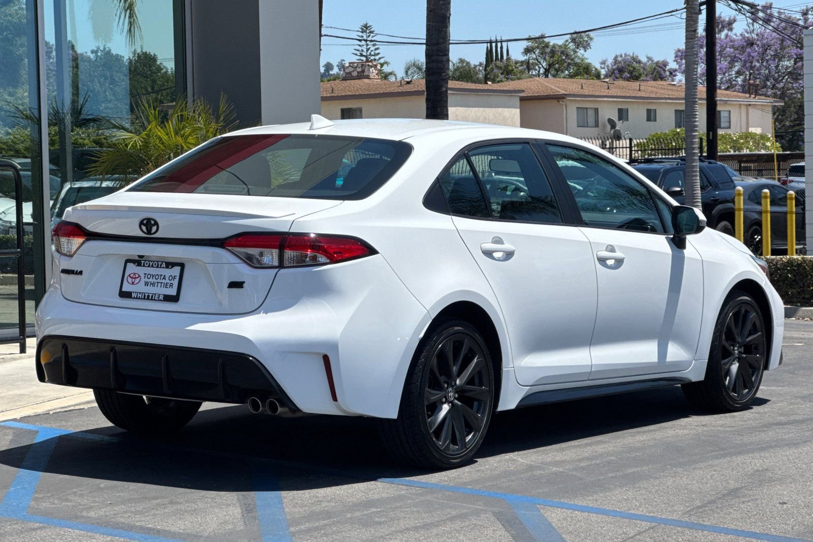 Used 2023 Toyota Corolla SE FWD image 5