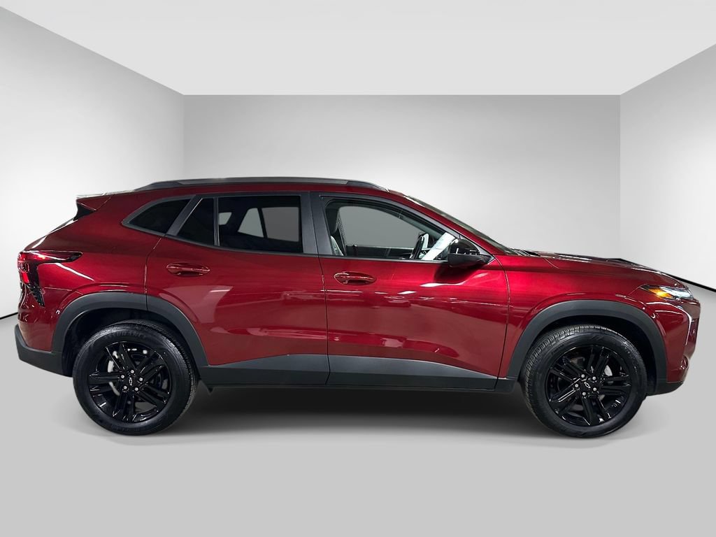Certified 2024 Chevrolet Trax ACTIV w/ Sunroof Package FWD image 5