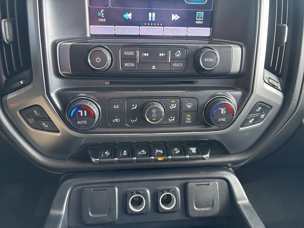 Used 2015 Chevrolet Silverado 2500 LTZ image 16