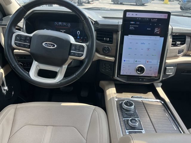 Used 2023 Ford Expedition Limited AWD/4WD image 16