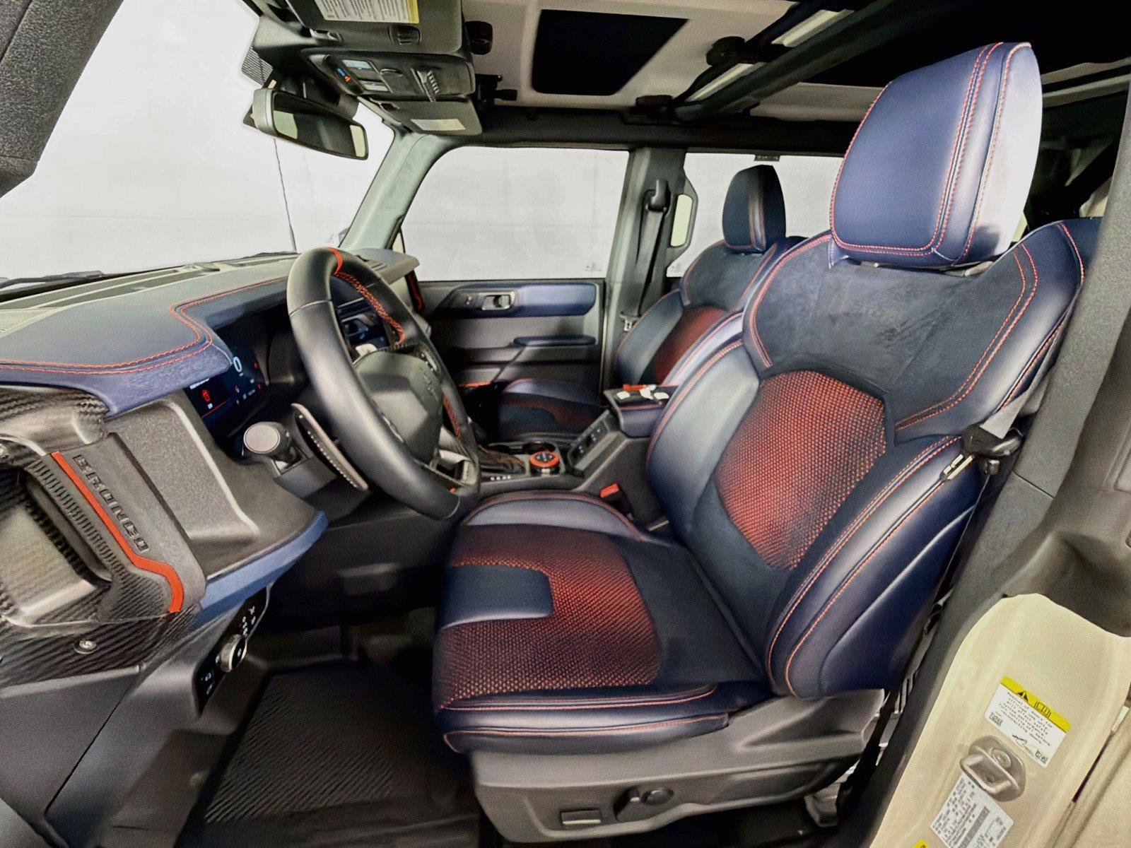 Used 2025 Ford Bronco Raptor AWD/4WD image 2