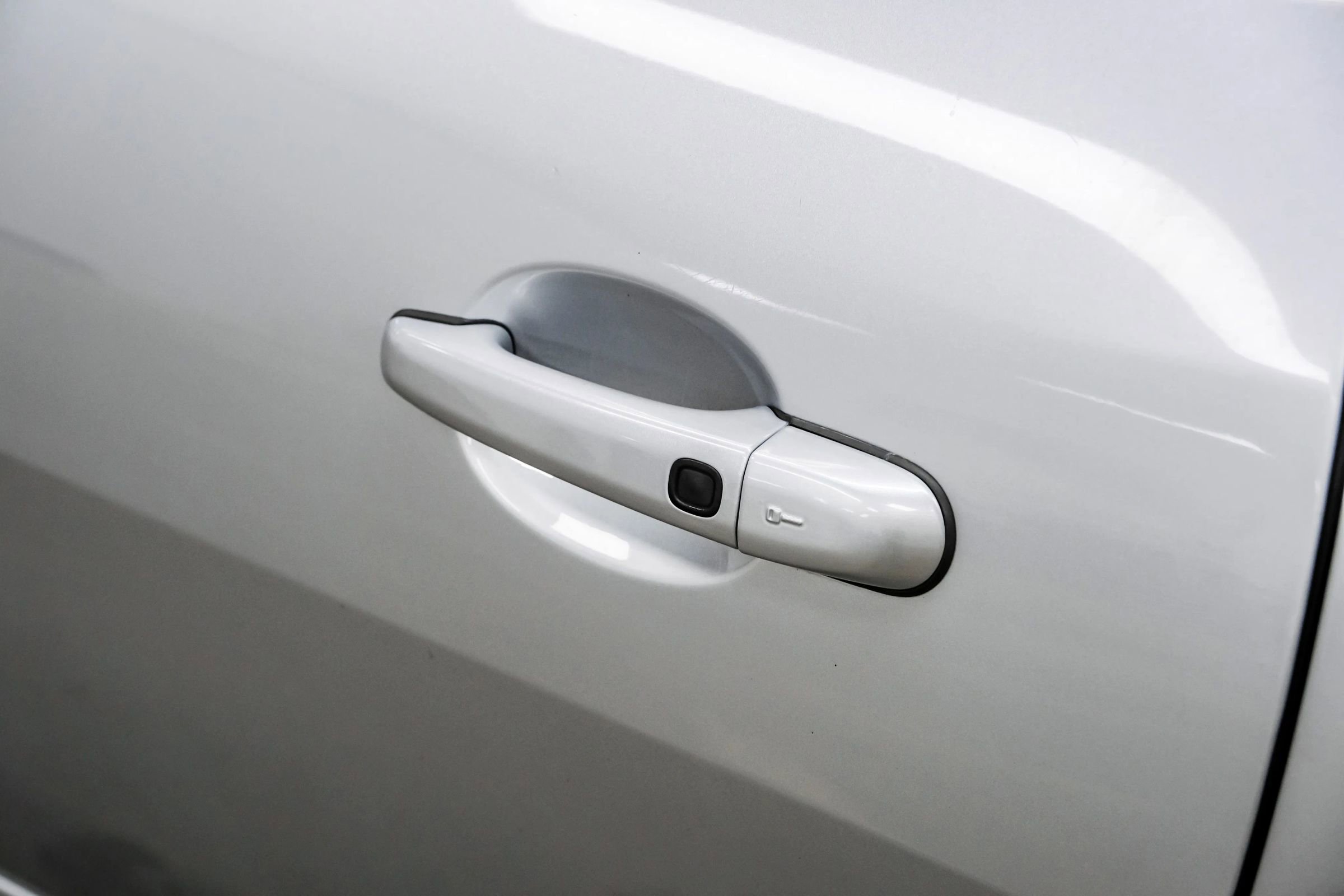 Used 2012 Jaguar XK Coupe image 32