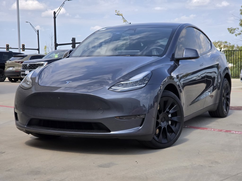 Used 2023 Tesla Model Y Long Range AWD/4WD image 1