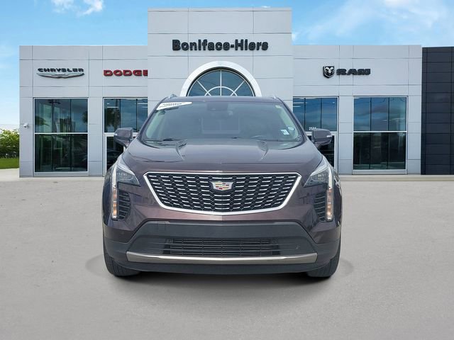 Used 2021 Cadillac XT4 Premium Luxury FWD image 2