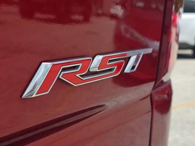 Used 2022 Chevrolet Silverado 1500 RST w/ Safety Package RWD image 9