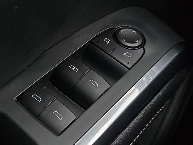 Used 2026 Chevrolet Traverse LT w/ Driver Confidence Package AWD/4WD image 27