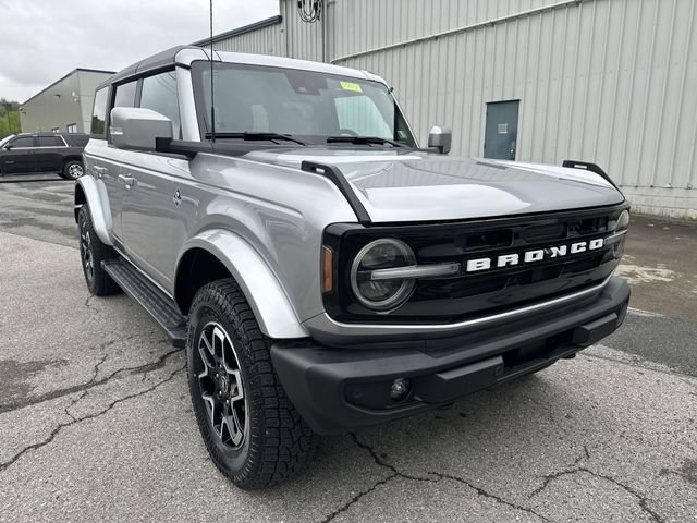 Used 2024 Ford Bronco Outer Banks AWD/4WD image 11