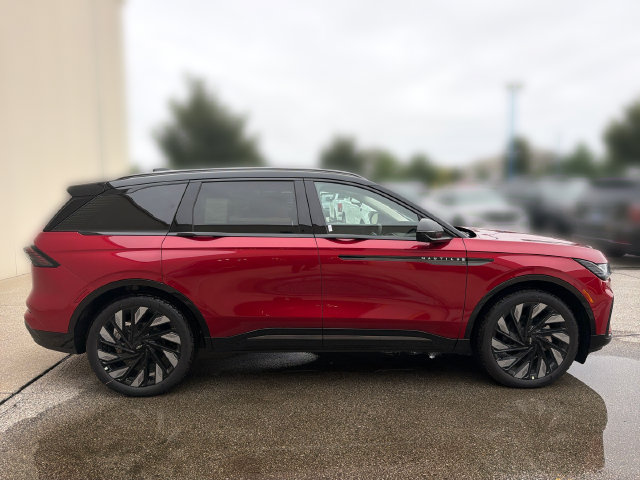 New 2026 Lincoln Nautilus Reserve AWD/4WD image 4