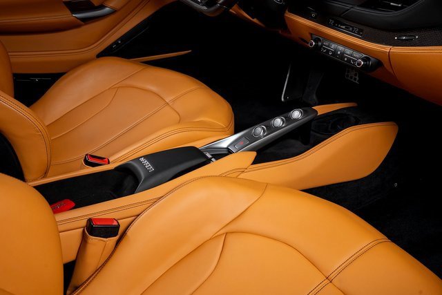 Used 2020 Ferrari F8 Tributo image 43