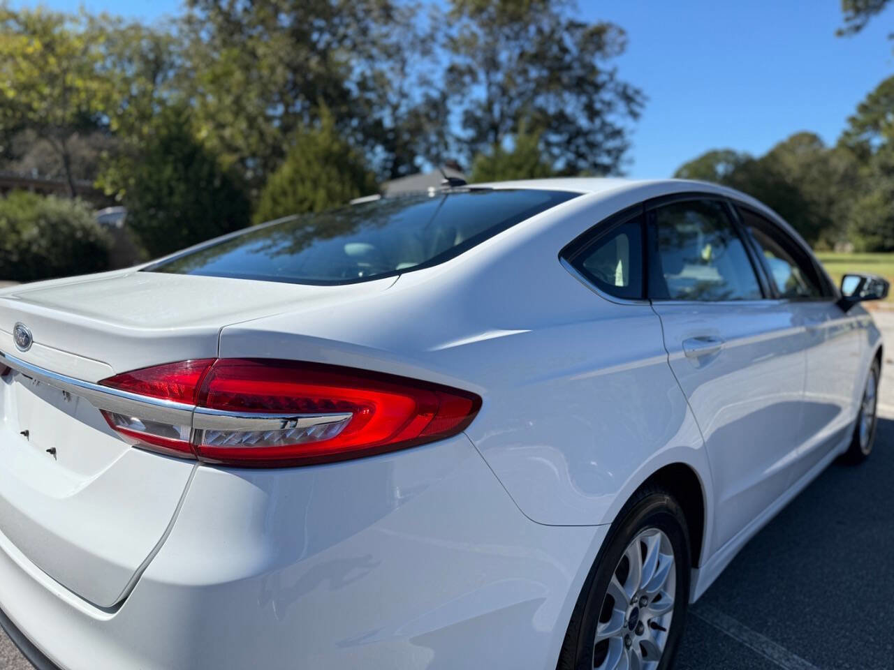 Used 2017 Ford Fusion S image 12