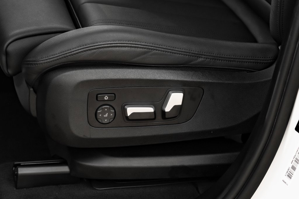 Used 2021 BMW X5 xDrive40i w/ Premium Package image 31