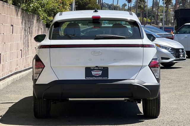 New 2027 Hyundai Kona SE FWD image 7