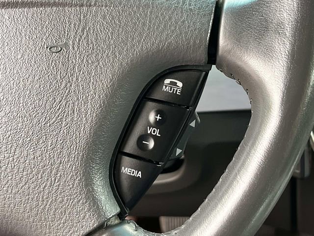 Used 2002 Ford Thunderbird image 22