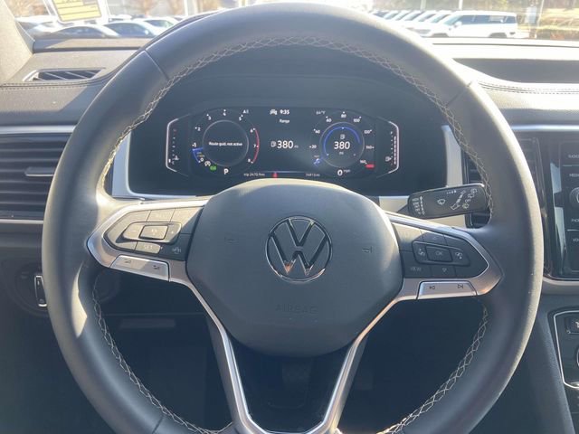 Used 2023 Volkswagen Atlas Cross Sport SE w/ Black Wheel Package image 17