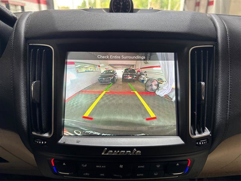Used 2018 Maserati Levante AWD/4WD image 39