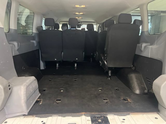 Used 2017 Ford Transit 350 XLT RWD image 9