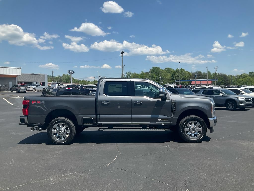 New 2026 Ford F250 Lariat w/ Chrome Package AWD/4WD image 4